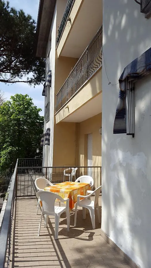 Residence Monaco Appartamenti Rimini 2*,